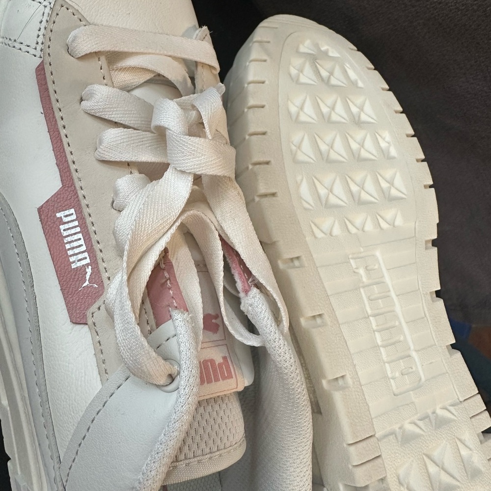 PUMA Women's Cream and Pink Platform Sneakers size 9.5 new no box no tags - Picture 11 of 11
